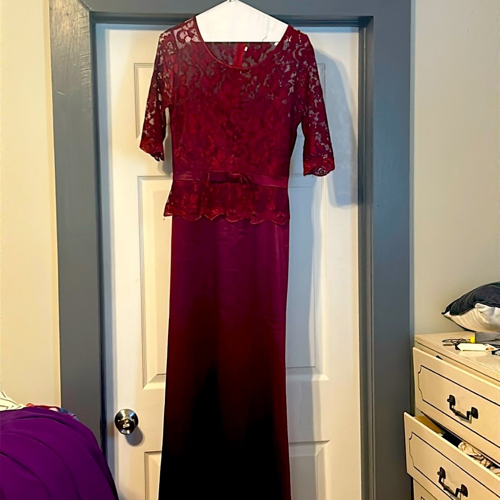 Beautiful formal floor length wine colored gown